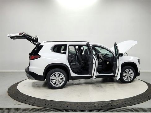 New 2026 GMC Acadia Elevation w/ Elevation Premium Package image 16