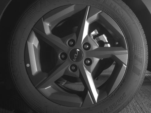 Used 2025 Kia K4 LXS image 14