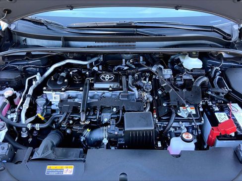 Used 2025 Toyota Corolla SE image 30