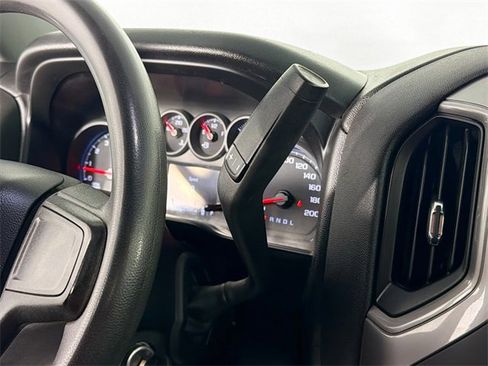 Used 2019 Chevrolet Silverado 1500 Custom image 16