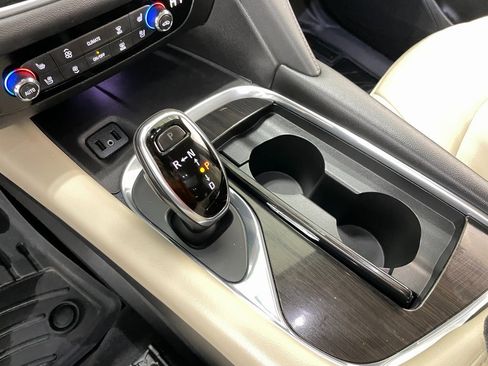 Used 2018 Buick Enclave Premium w/ Experience Buick Package image 38