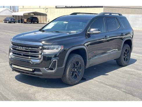 Used 2021 GMC Acadia AT4 w/ Technology Package AWD/4WD image 2