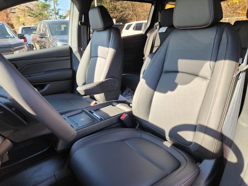 New 2026 Honda Odyssey Sport-L image 8