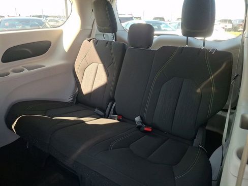 Used 2024 Chrysler Voyager LX FWD image 11