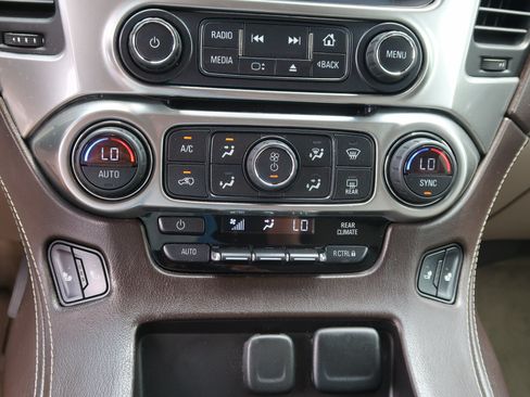 Used 2015 Chevrolet Tahoe LT AWD/4WD image 29