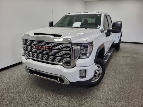 Used 2022 GMC Sierra 3500 Denali w/ Technology Package image 19