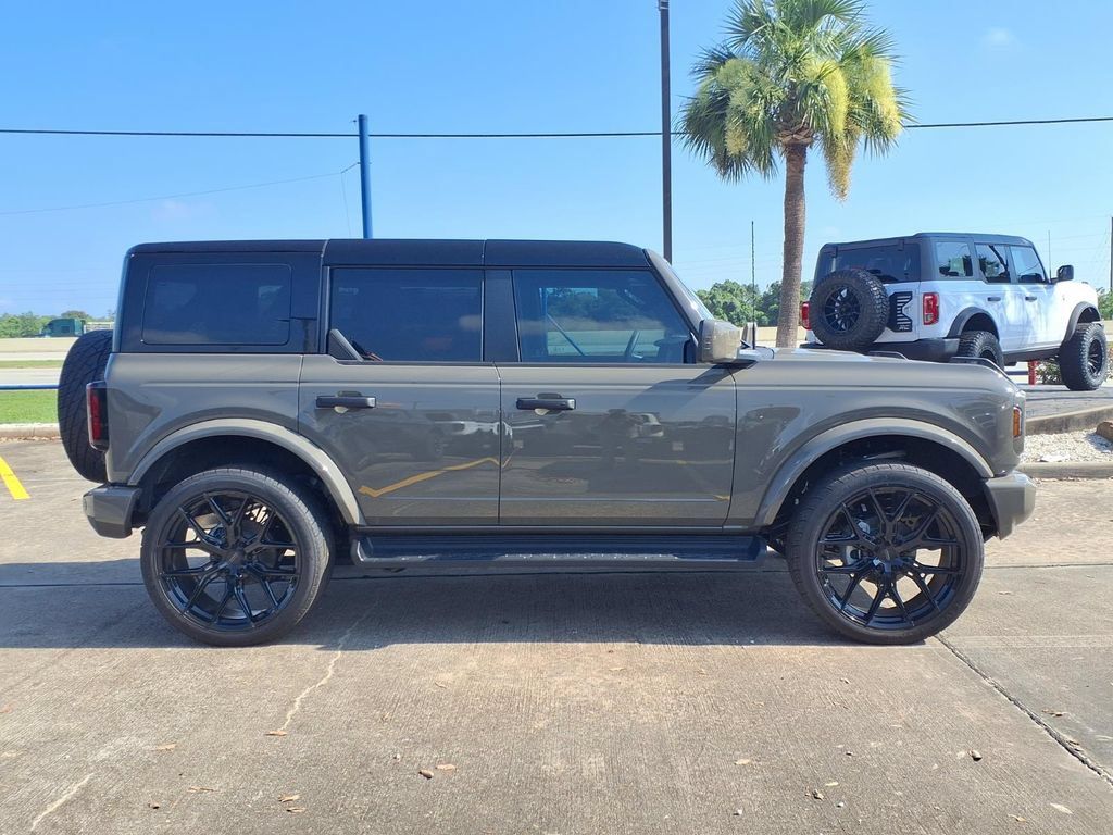New 2026 Ford Bronco Outer Banks AWD/4WD image 8