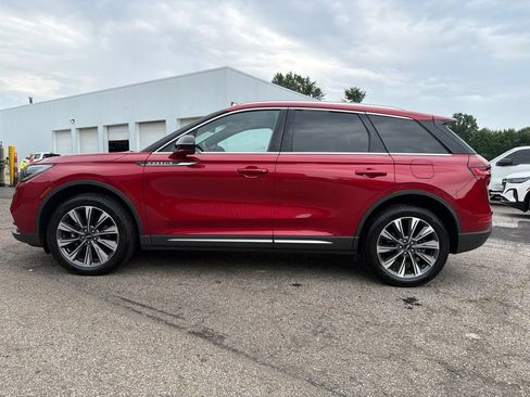 Used 2021 Lincoln Corsair Reserve w/ Equipment Group 201A FWD image 10