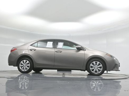 Used 2016 Toyota Corolla LE image 42