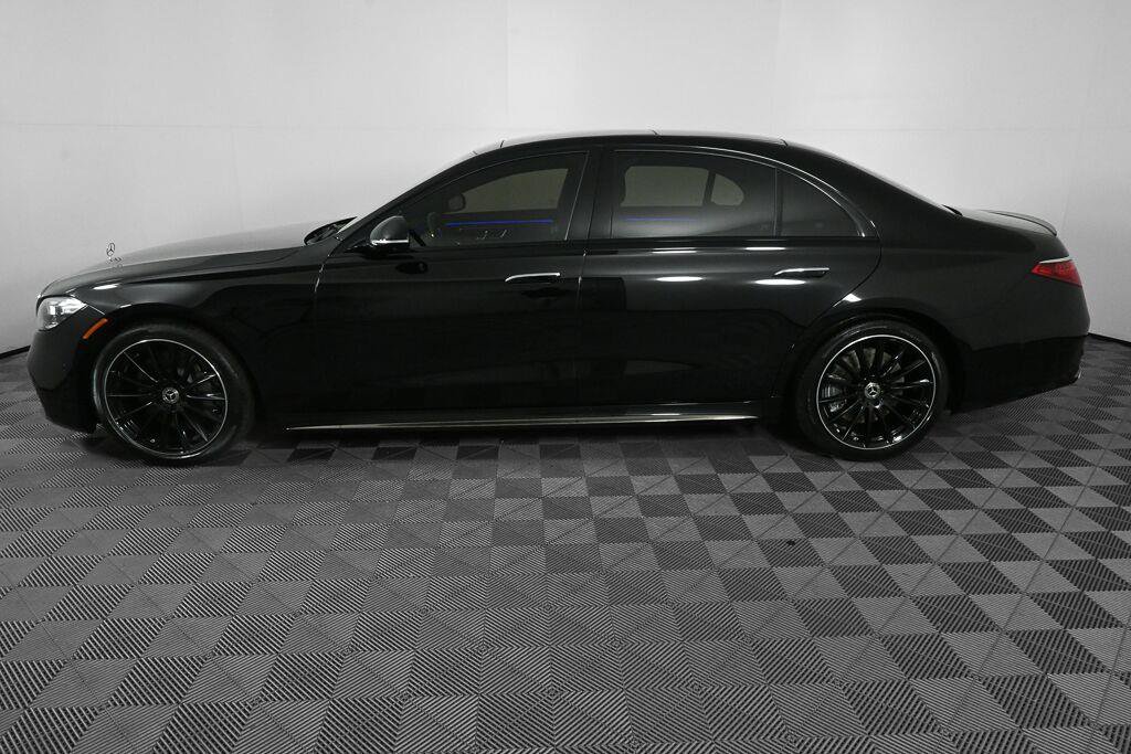 Certified 2025 Mercedes-Benz S 580 4MATIC Sedan image 3