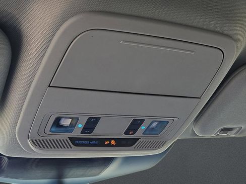 Used 2023 Ford Explorer XLT w/ Equipment Group 202A image 30