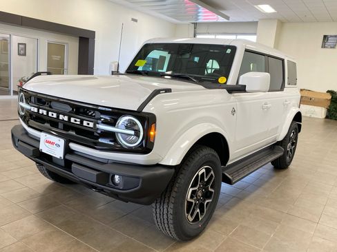 New 2025 Ford Bronco Outer Banks image 11