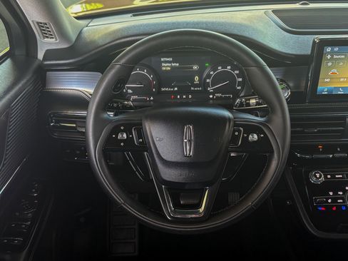 Used 2022 Lincoln Corsair AWD w/ Equipment Group 101A image 29