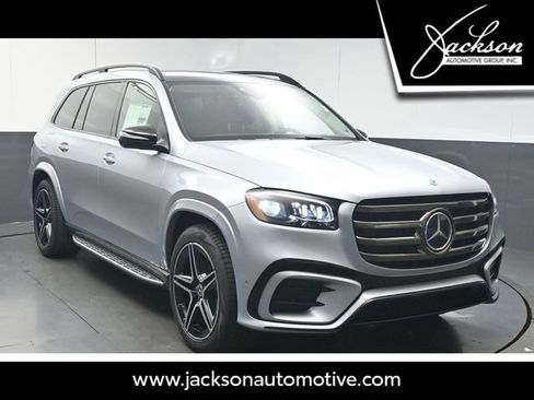 Used 2026 Mercedes-Benz GLS 450 4MATIC image 1