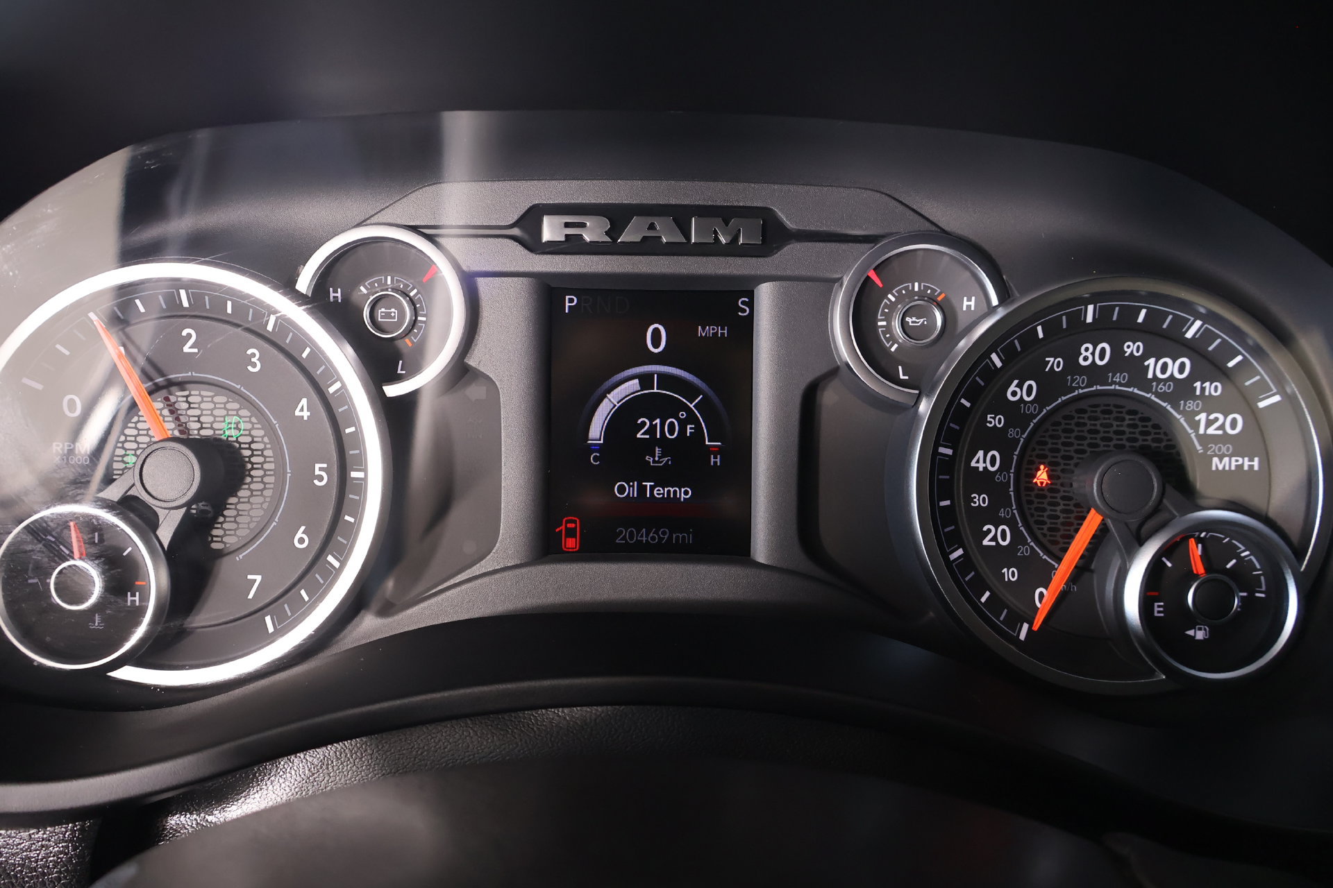 Used 2026 RAM 2500 Big Horn AWD/4WD image 4