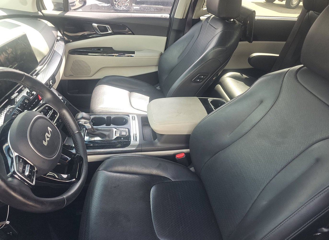 Used 2022 Kia Carnival SX Prestige FWD image 7