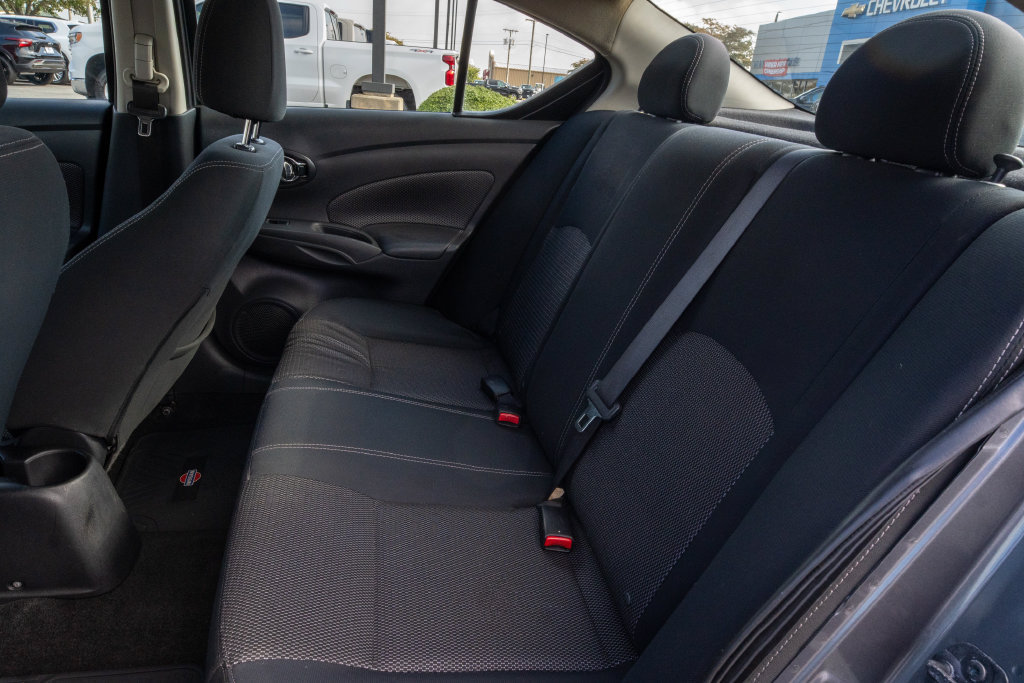 Used 2017 Nissan Versa SV FWD image 13