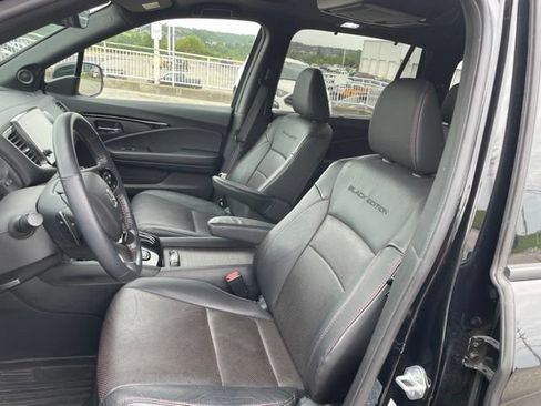 Used 2022 Honda Pilot Black Edition image 7