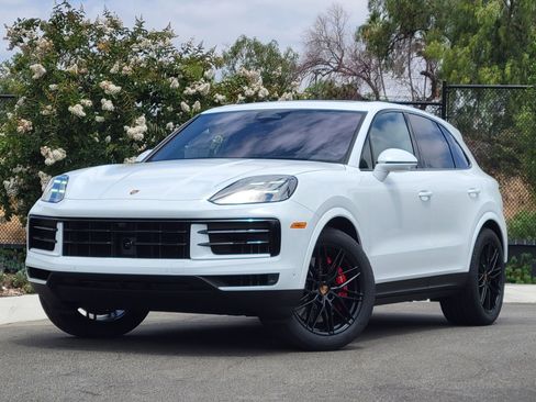 New 2026 Porsche Cayenne S AWD/4WD image 1