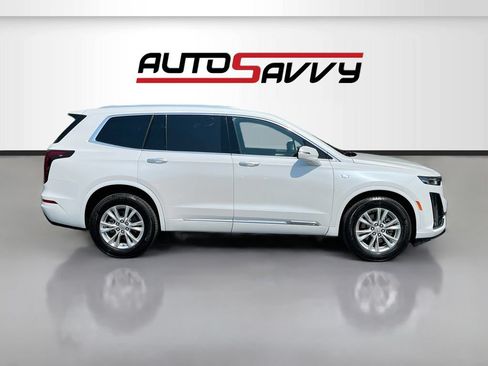 Used 2025 Cadillac XT6 Luxury w/ LPO, Floor Liner Package AWD/4WD image 8