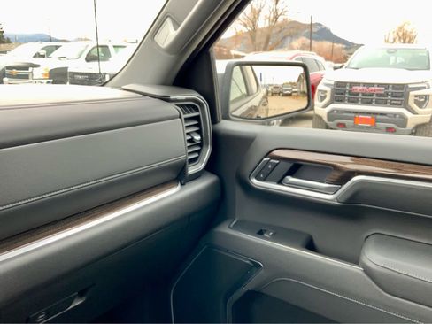 New 2026 Chevrolet Silverado 1500 LT w/ Leather Package image 40