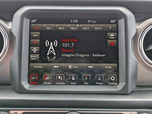 Used 2021 Jeep Wrangler Unlimited Rubicon AWD/4WD image 13