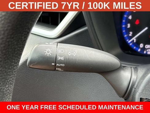 Used 2022 Toyota Corolla LE FWD image 24