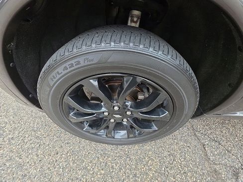 Used 2019 Dodge Durango SXT image 31