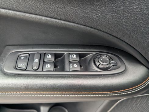 Used 2020 Jeep Compass Latitude w/ Popular Equipment Group AWD/4WD image 18