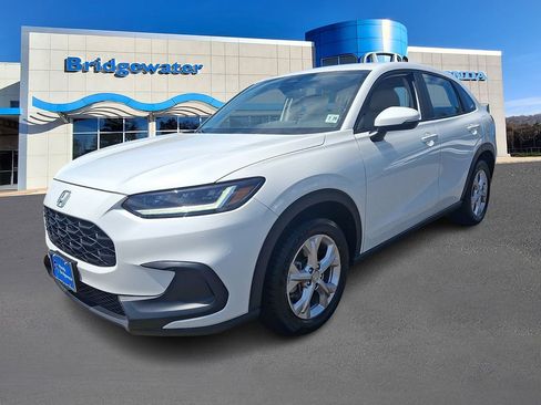 Used 2023 Honda HR-V LX image 3