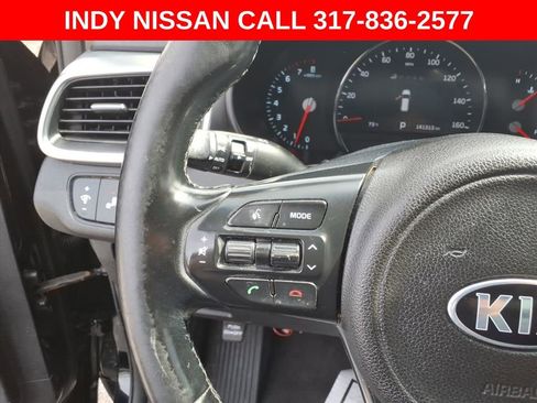 Used 2016 Kia Sorento SX image 20