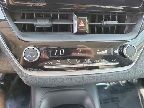Used 2023 Toyota Corolla LE FWD image 13