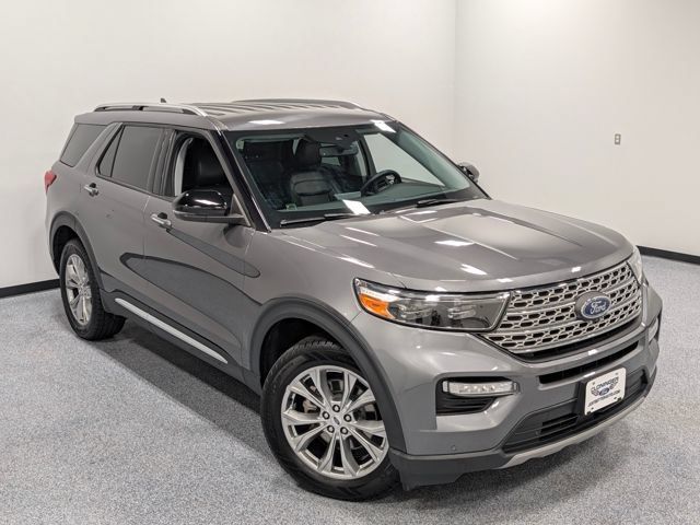 Used 2023 Ford Explorer Limited w/ Equipment Group 301A AWD/4WD image 39