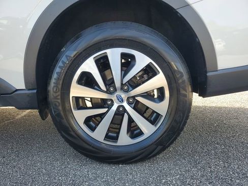 Certified 2021 Subaru Outback 2.5i image 10