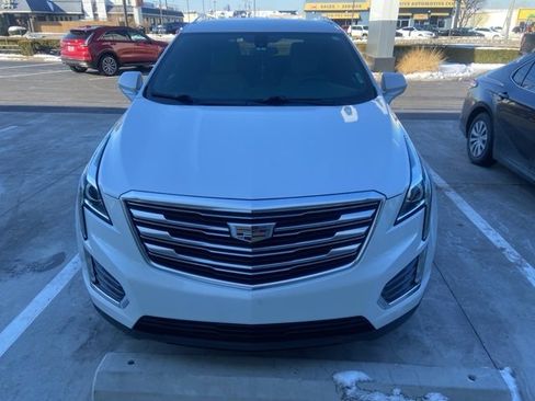 Used 2017 Cadillac XT5 FWD image 5