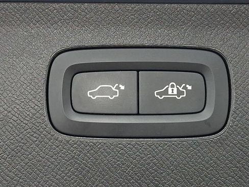 Used 2022 Volvo XC90 T6 Inscription w/ Climate Package AWD/4WD image 34
