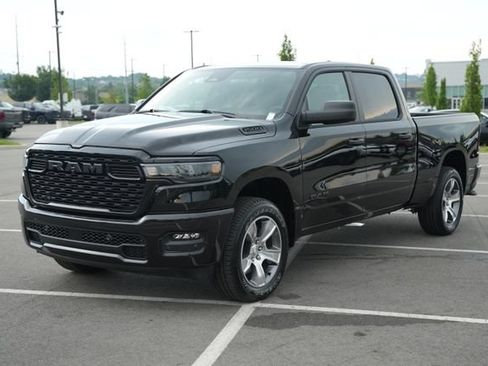 New 2026 RAM 1500 Express AWD/4WD image 3
