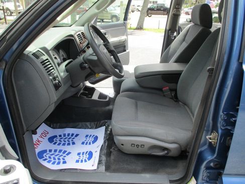 Used 2005 Dodge Dakota SLT image 10