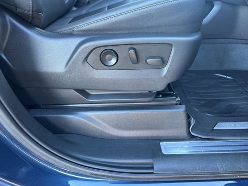 Used 2023 GMC Sierra 1500 SLT w/ SLT Premium Package image 25