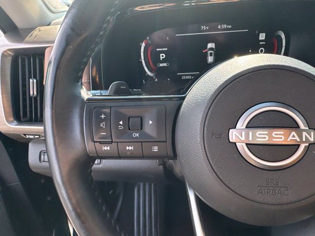 Used 2023 Nissan Pathfinder Platinum AWD/4WD image 13