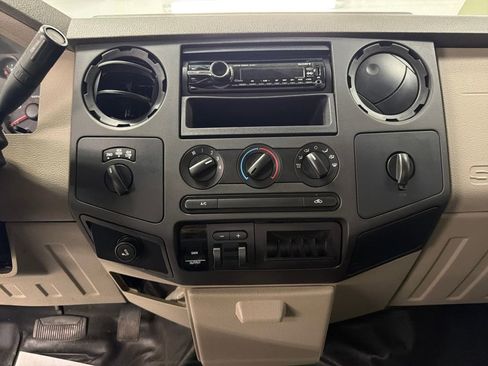 Used 2008 Ford F350 XL image 20
