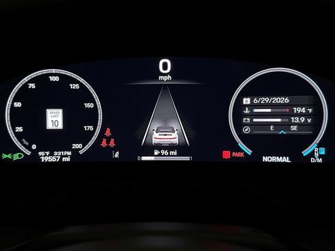 Used 2025 Porsche 911 Carrera RWD image 39