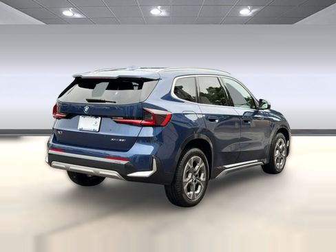 Used 2025 BMW X1 xDrive28i AWD/4WD image 9