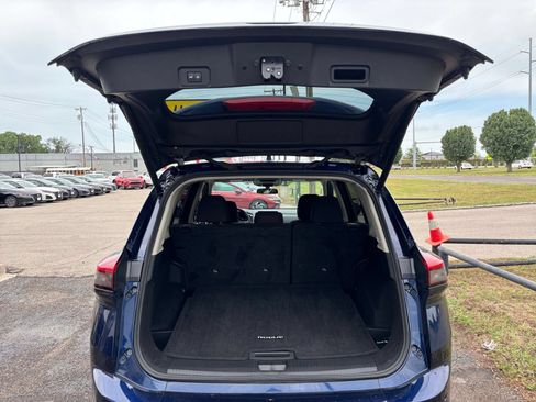 Used 2025 Nissan Rogue SV AWD/4WD image 33
