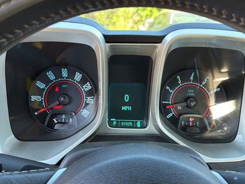 Used 2011 Chevrolet Camaro LT image 16