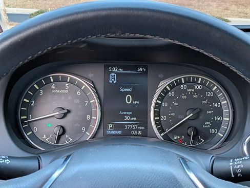 Used 2023 INFINITI Q50 Sensory image 17