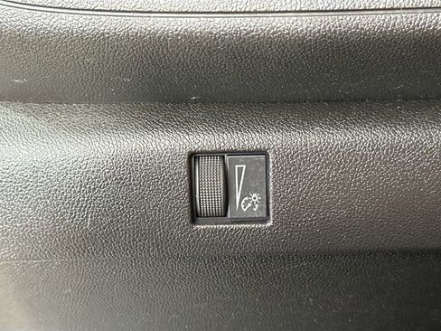 Used 2023 Chevrolet Colorado W/T w/ WT Convenience Package II AWD/4WD image 22