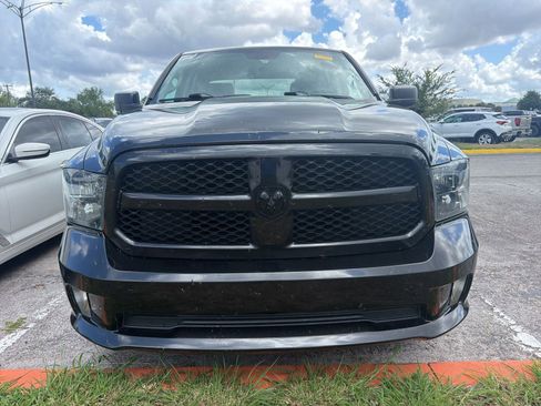 Used 2018 RAM 1500 Express w/ Express Value Package AWD/4WD image 2