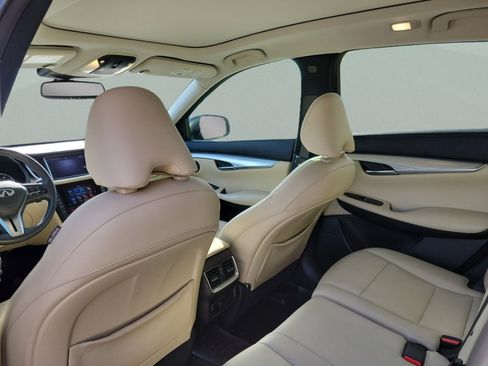 Used 2021 INFINITI QX50 Luxe FWD image 10