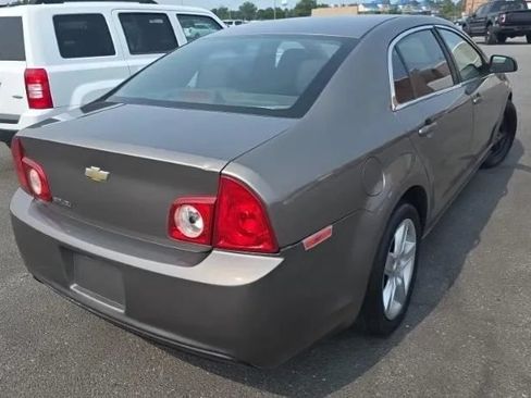 Used 2012 Chevrolet Malibu LS FWD image 2
